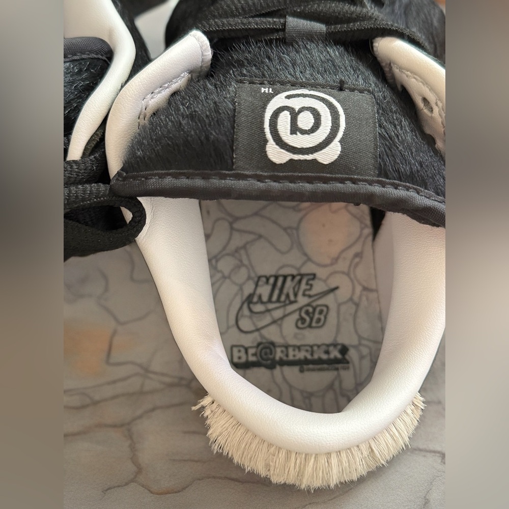🔥🔥NIKE X MEDICOM DUNK SB LOW SHOES Quickstrike BE@RBRICK Skateboard - Size 7 - Picture 5 of 5